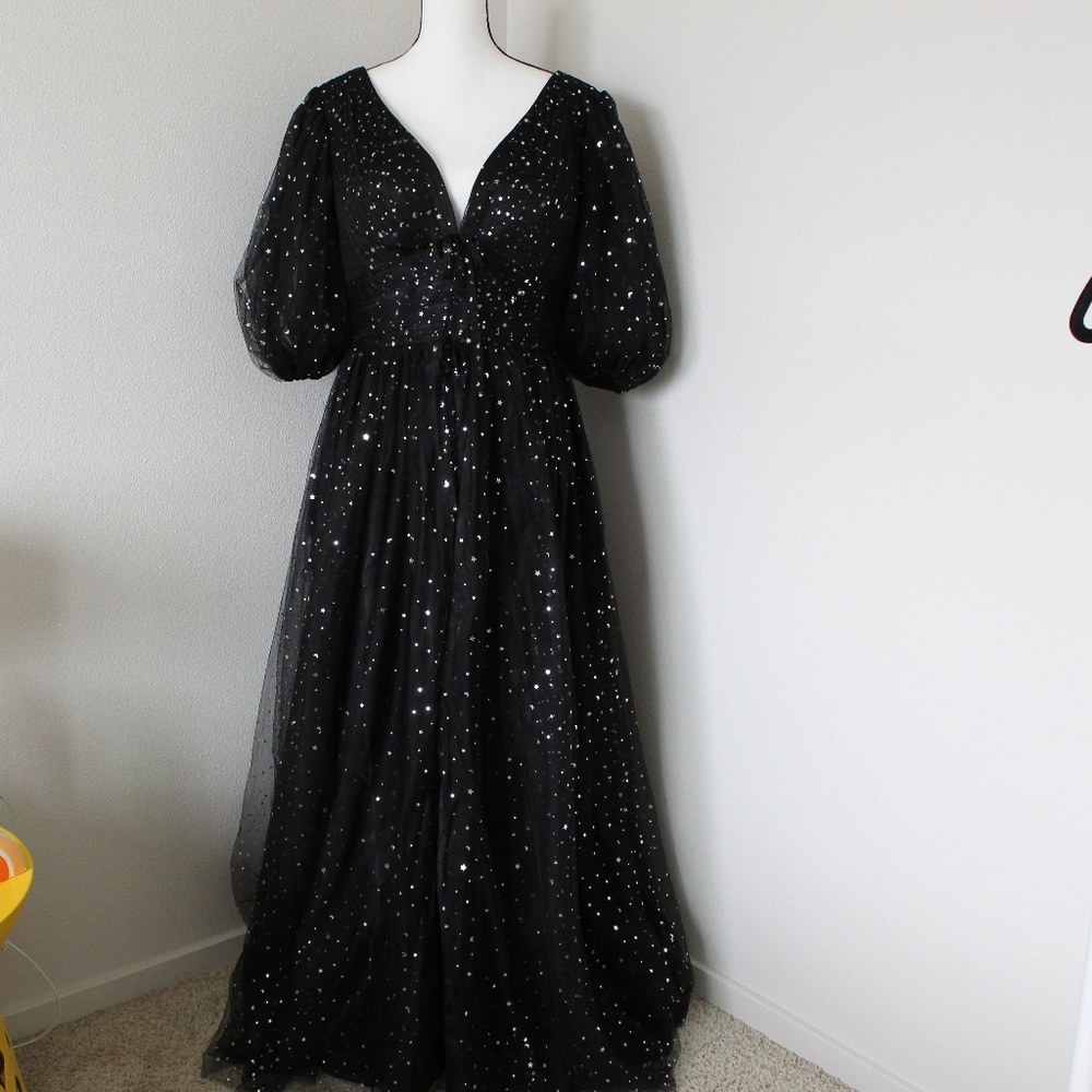 Elegant Black Sequin Prom Dress with Puff Sleeves